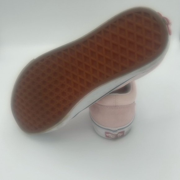 Vans sneakers preowned and gently used! - Picture 5 of 8